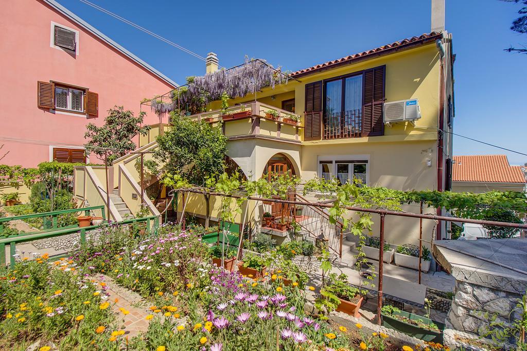 Apartments Petra Мали-Лошинь Экстерьер фото